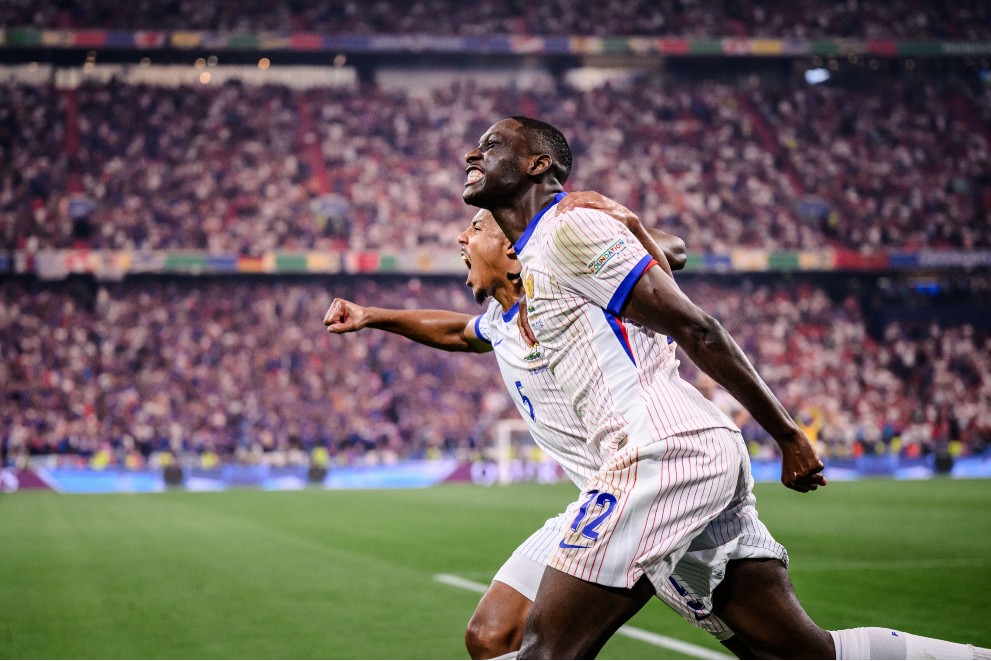 over under goals betting football