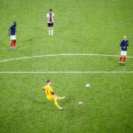 How do football accumulator bets work