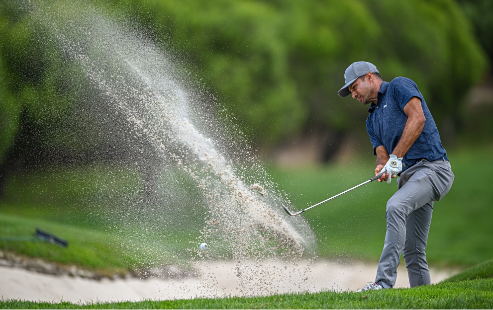 How do golf odds work?