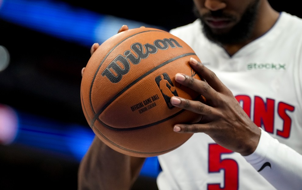 What is basketball betting?