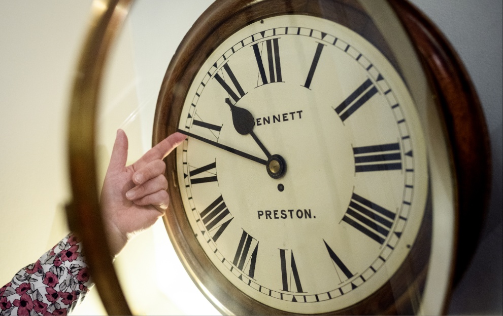 When time is the summer transfer window deadline tonight?